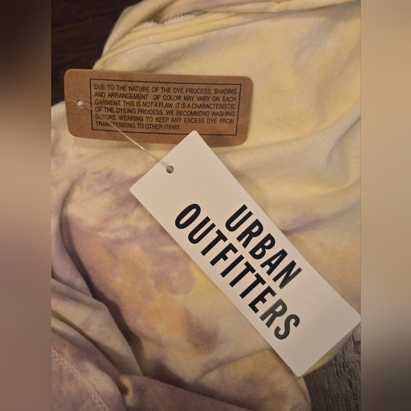 Urban Outfitters Yellow Purple Tie-Dye Tank Top Large NWT (6103) - Picture 6 of 6